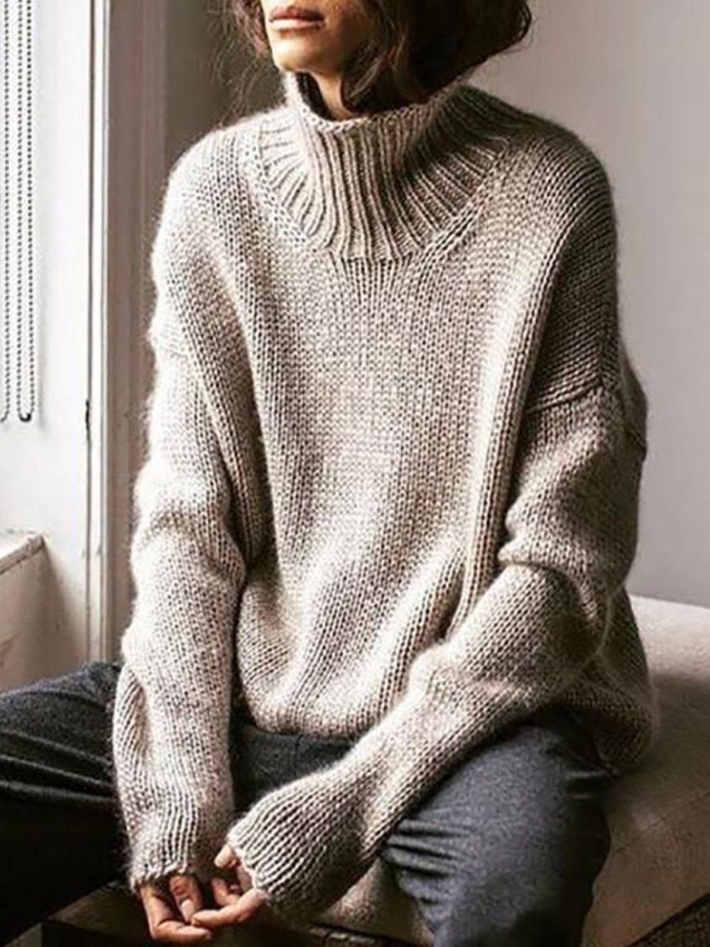 Серая кофта с узором