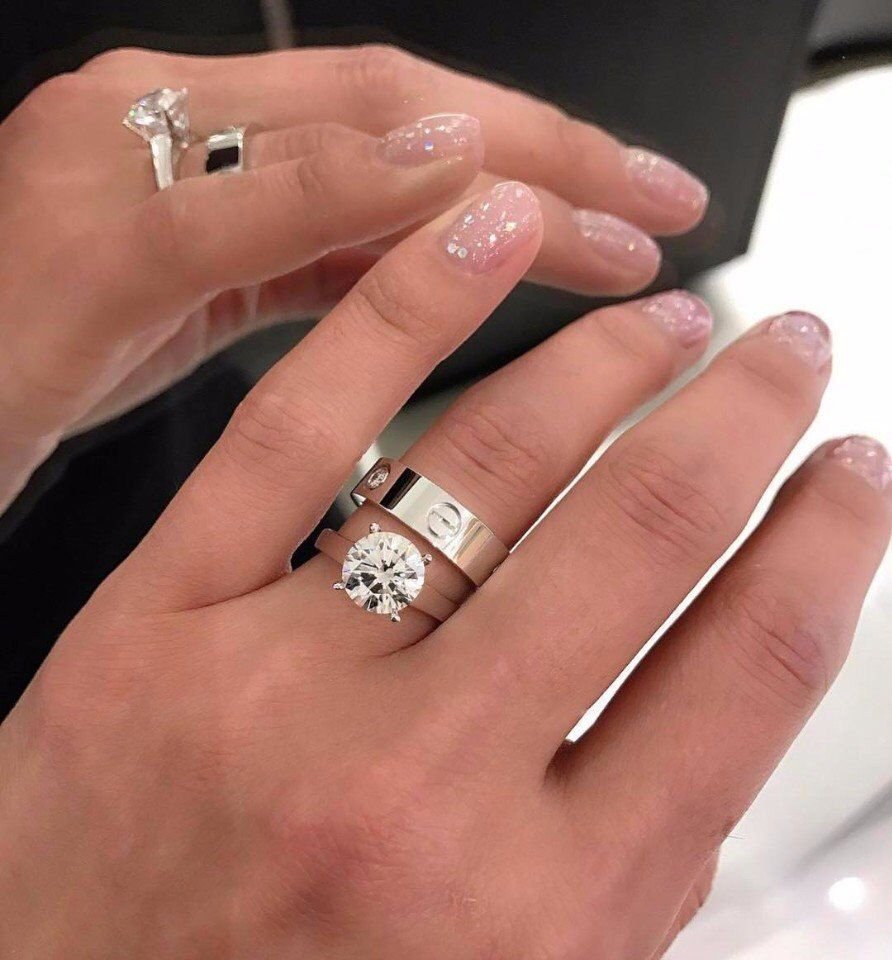 Обручальные кольца Картье