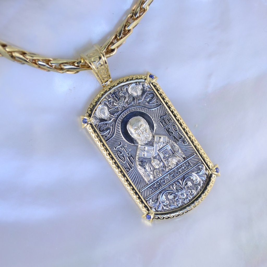 Серебряная икона медальон Николай Чудотворец