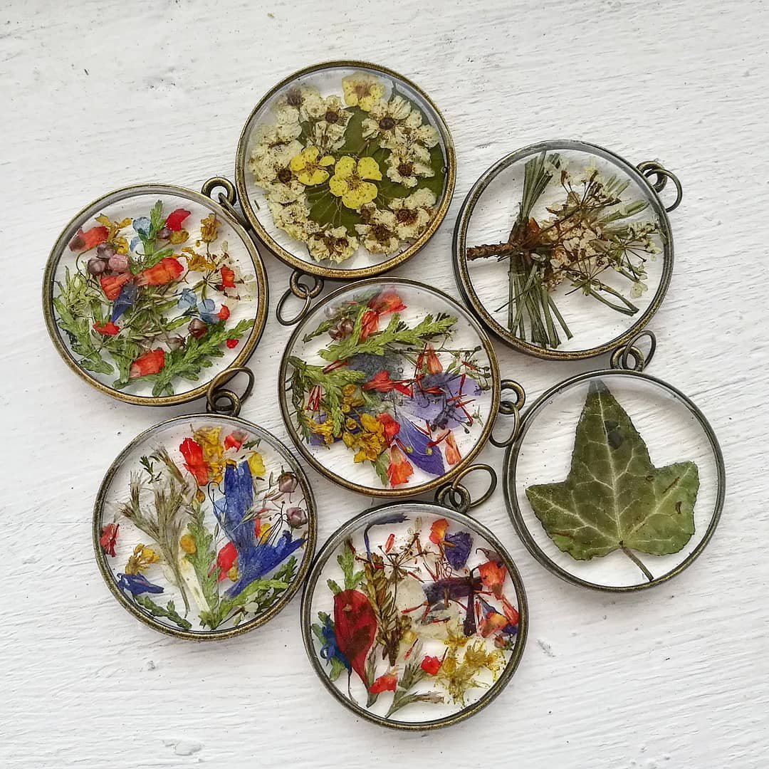 Сухоцветы в эпоксидной смоле