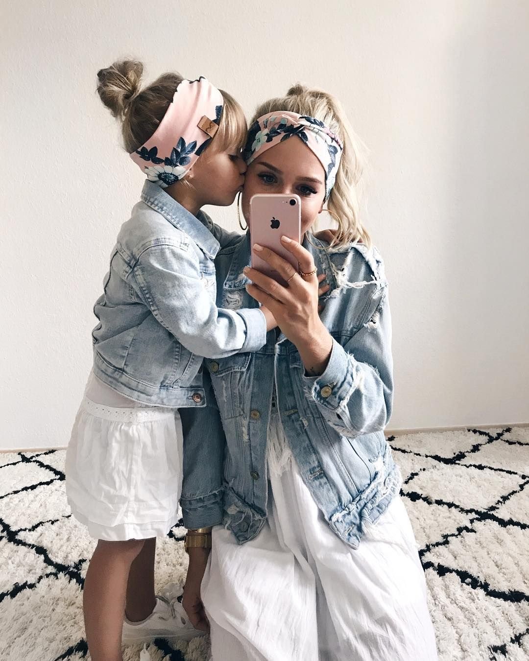 Юлия Барановская с дочкой