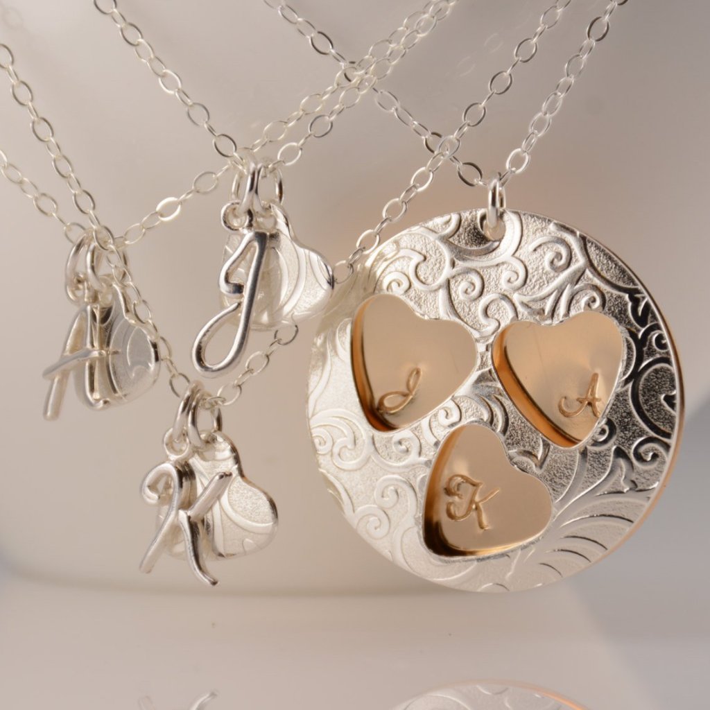 Парные украшения для мамы и дочки