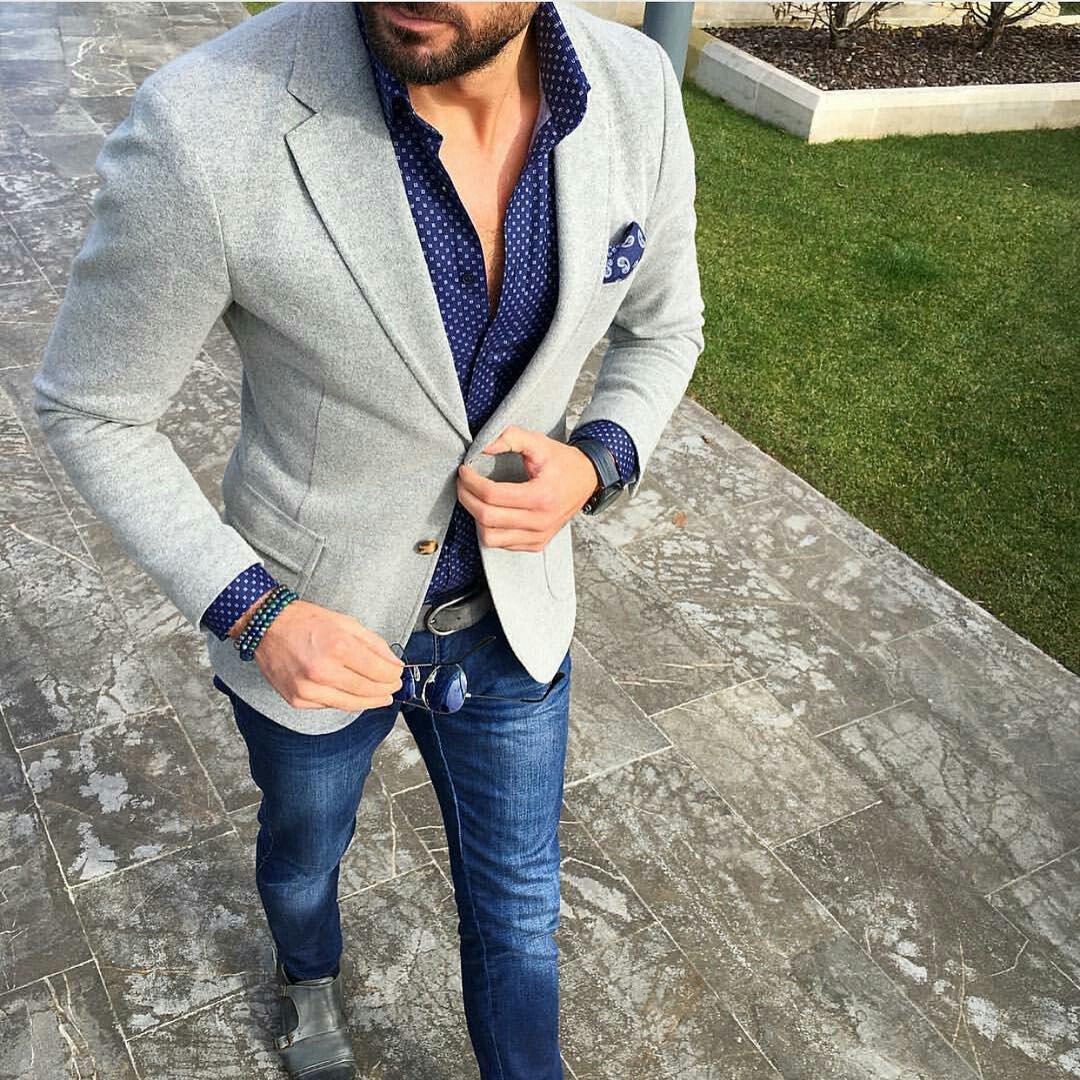 Костюм с кроссовками