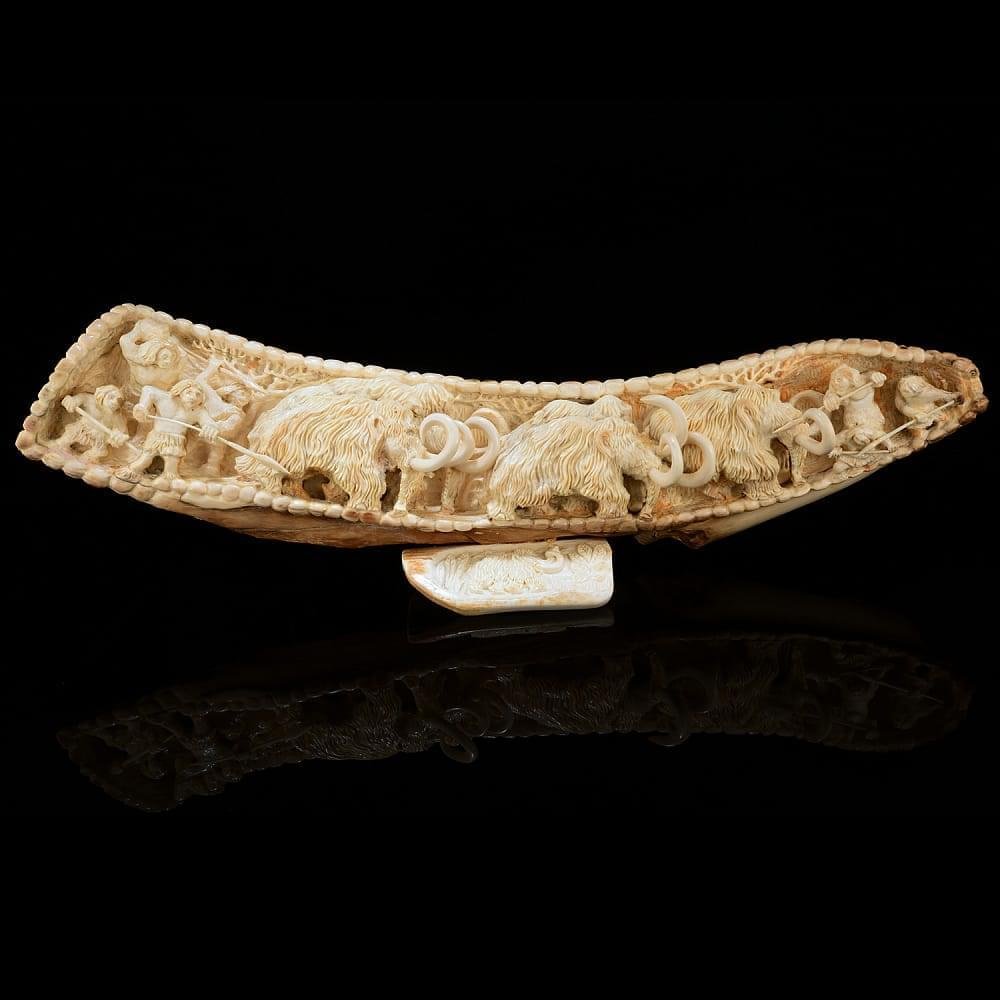 Бивень мамонта сувенир