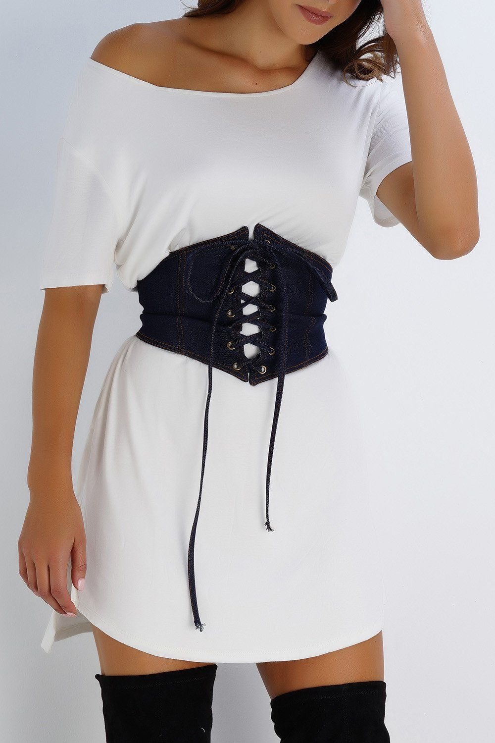 Стильные образы с корсетом