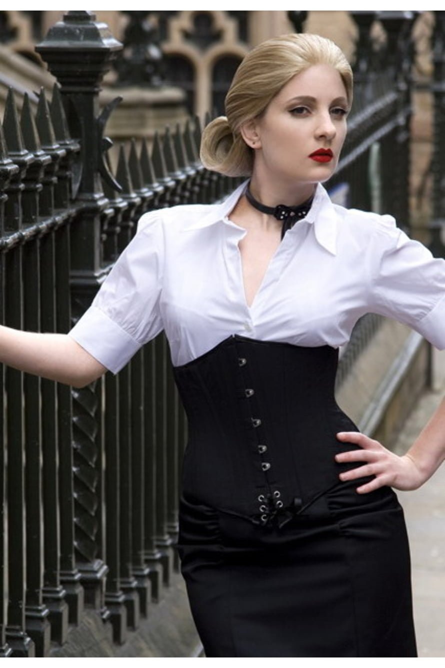 Корсет пояс поверх одежды