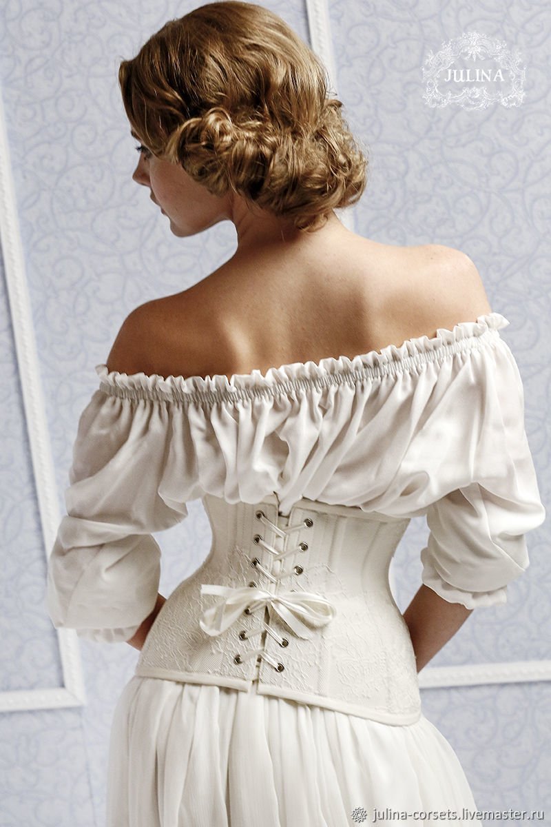 Урсула Майес Corset