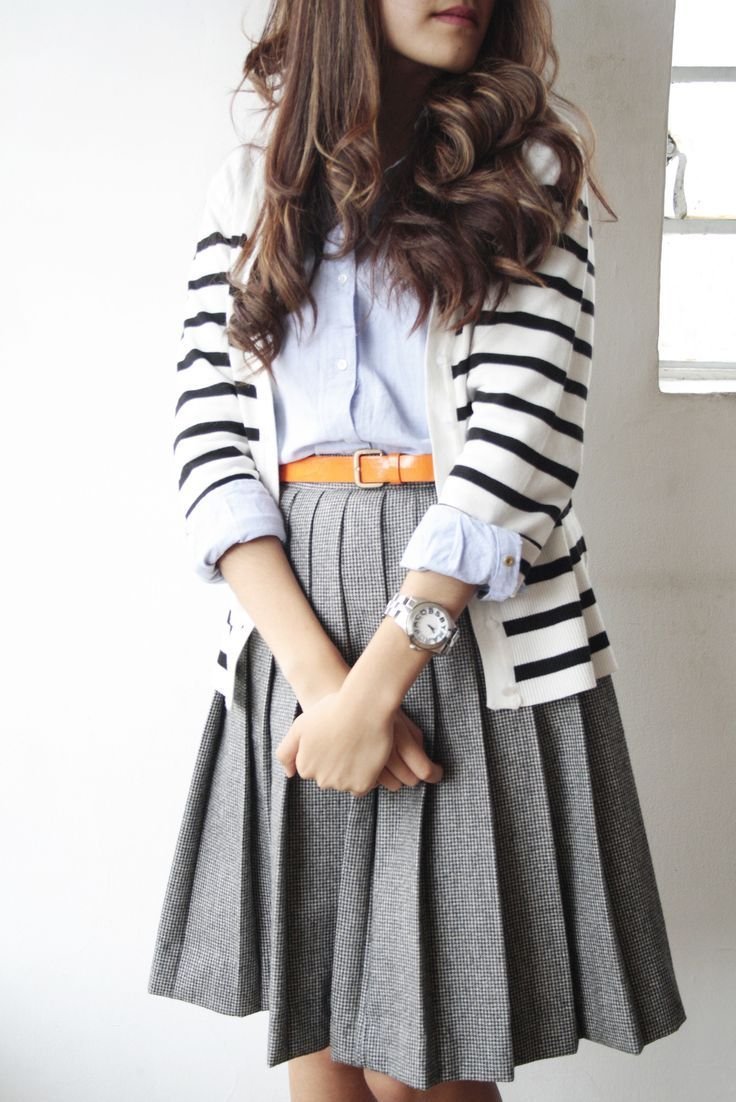 Модная одежда для девочки подростка