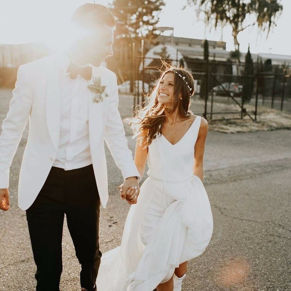 Невеста в розовом платье