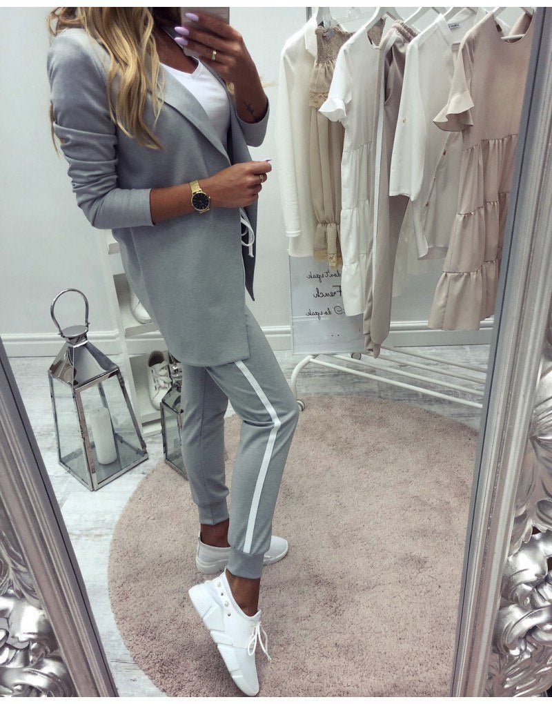 Спортивные костюмы женские модные 2020