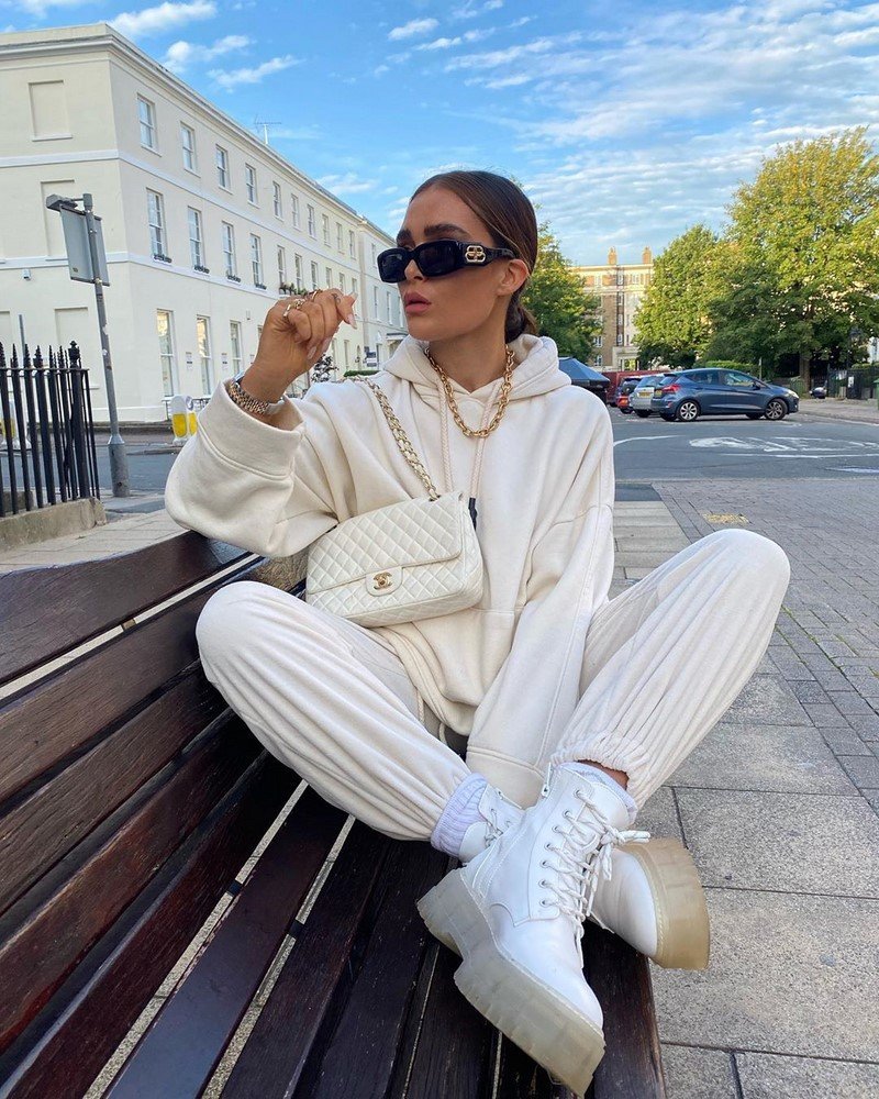 Вязаные спортивные костюмы Садовод