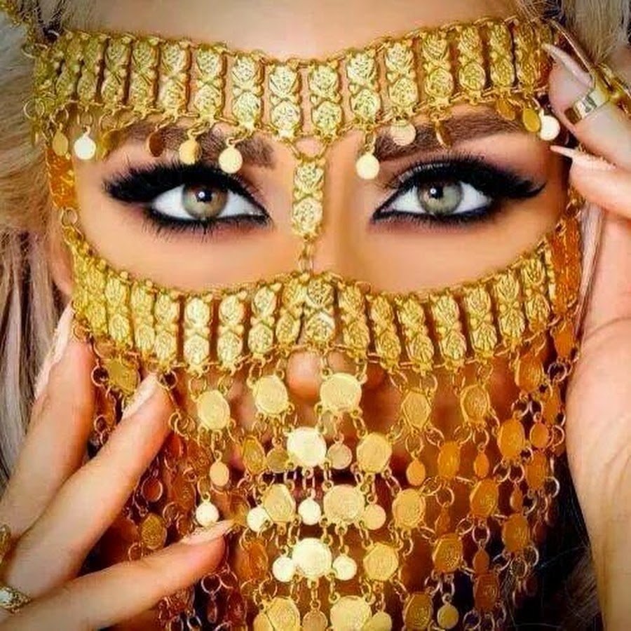 Восточная маска