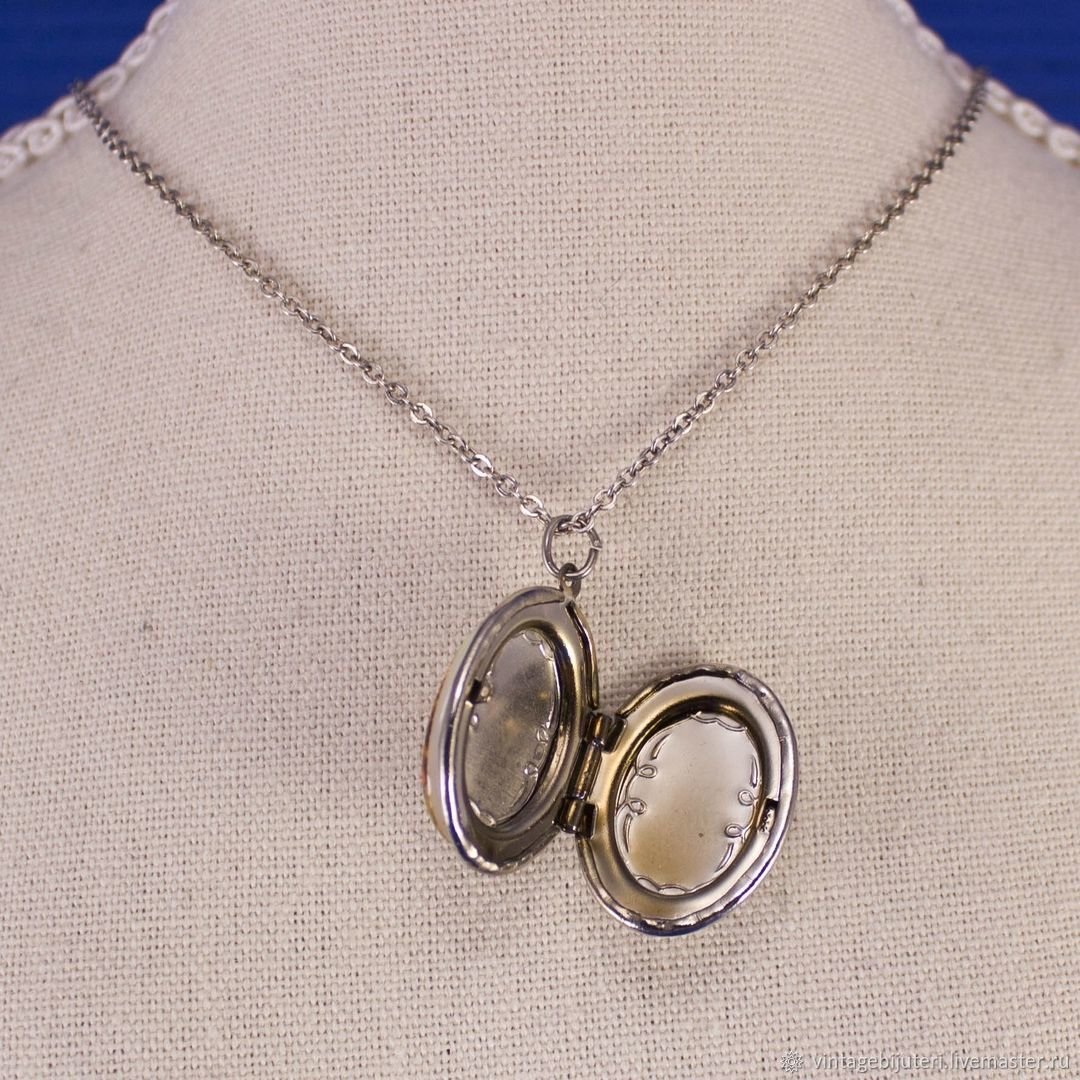 Медальон аксессуар