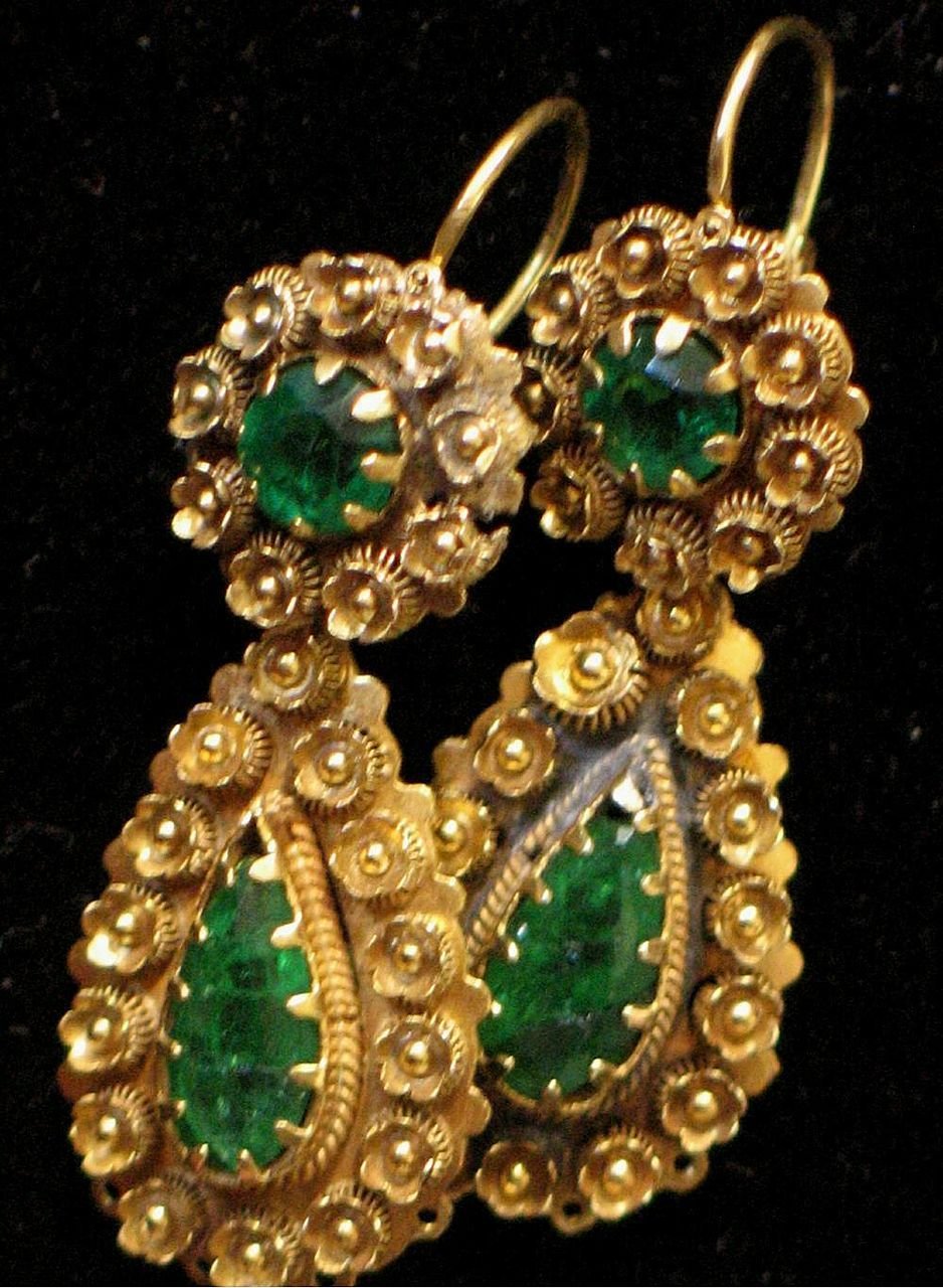 Старинные золотые украшения