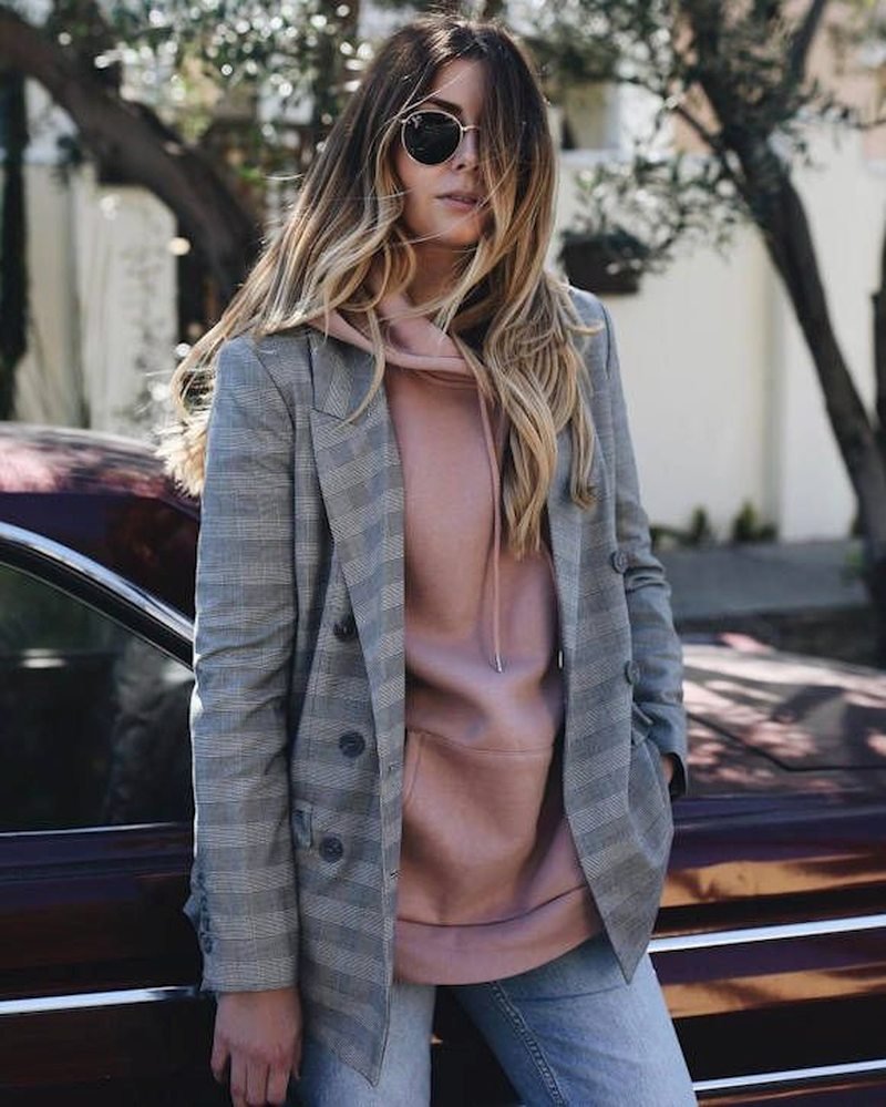 Пиджак с толстовкой женские