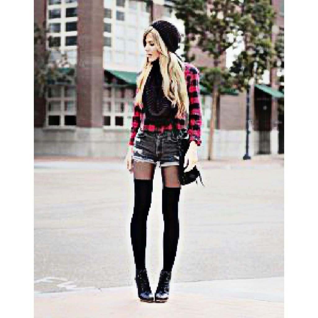 Шорты с чулками