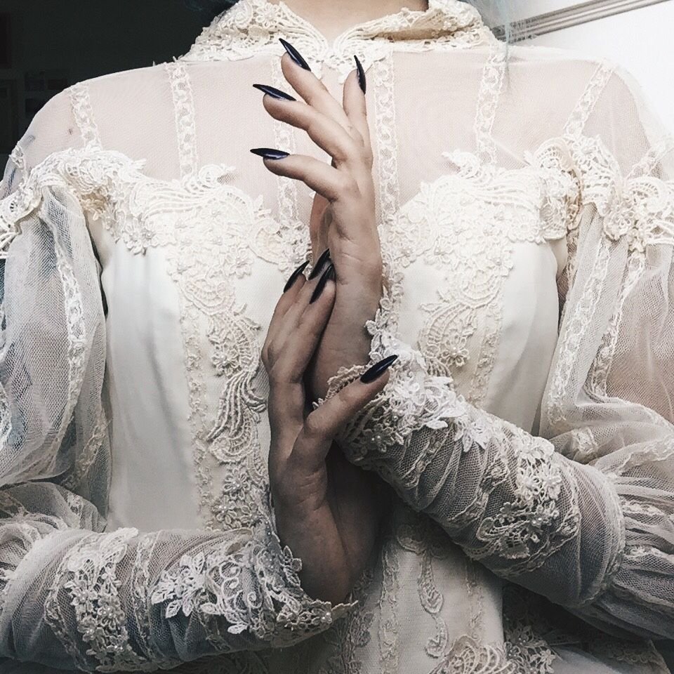 Девушка средневековье зима