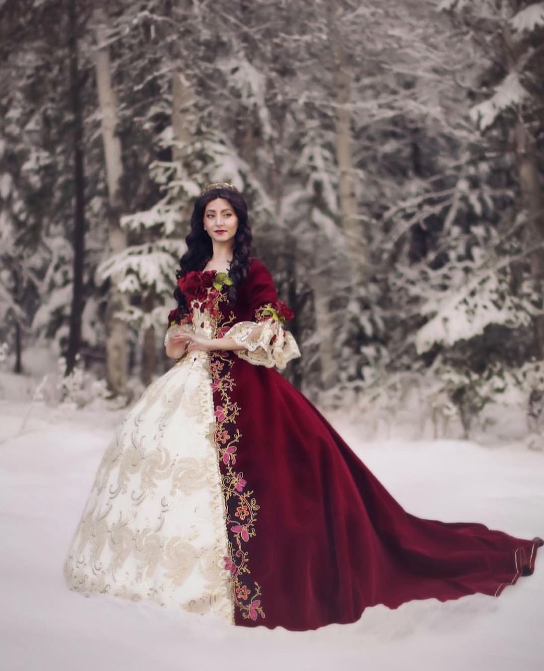 Средневековые Свадебные платья королевы