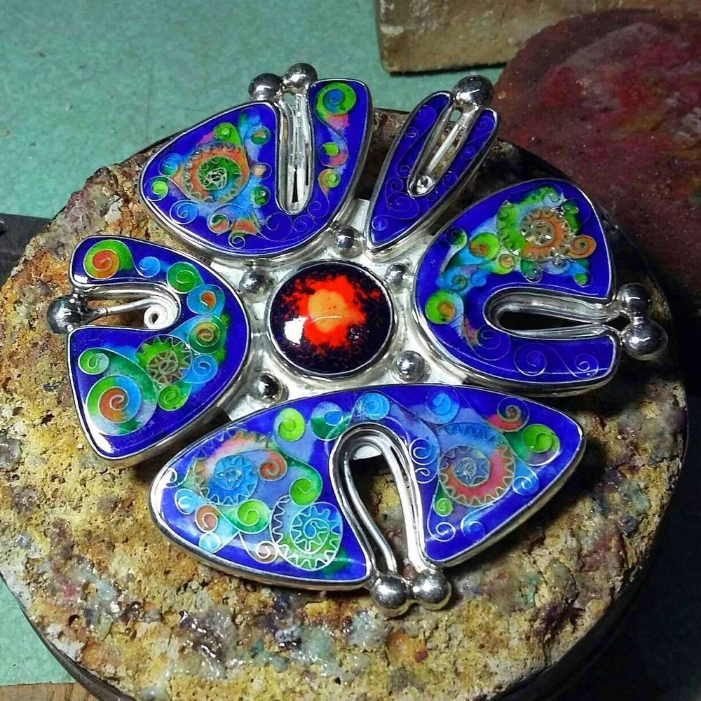 Грузинская перегородчатая эмаль минанкари