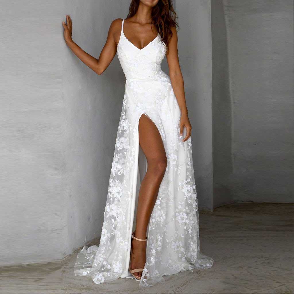Свадебное платье с вырезом на ноге