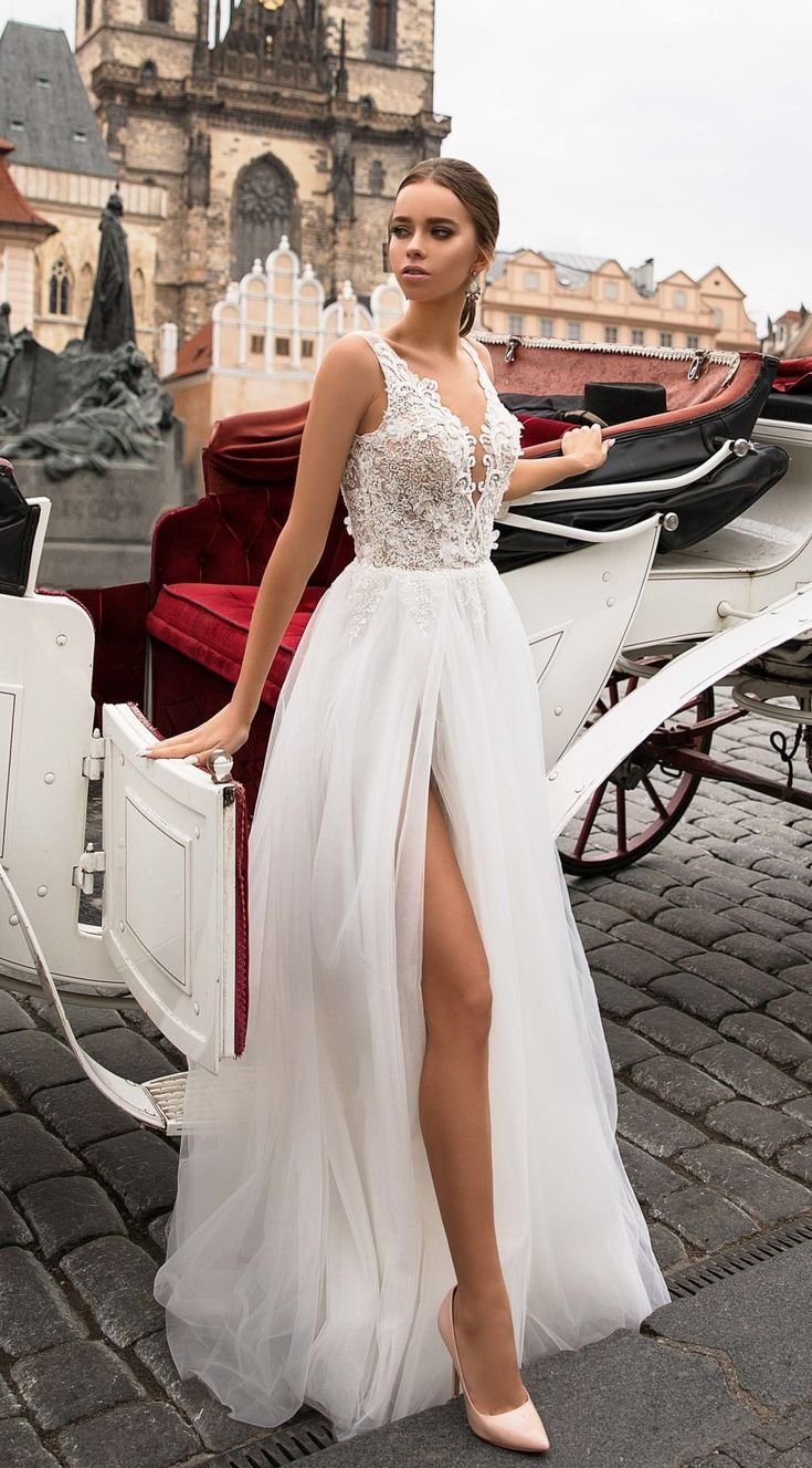 Белое платье в греческом стиле