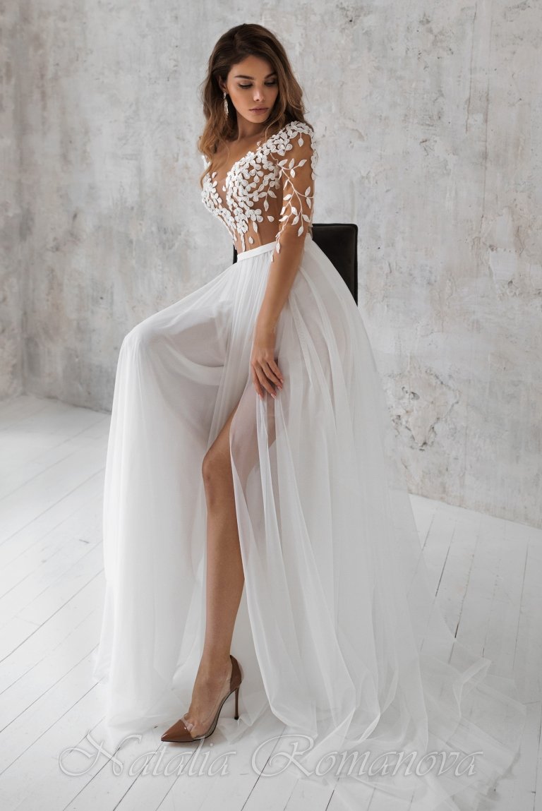Свадебное платье с одним рукавом