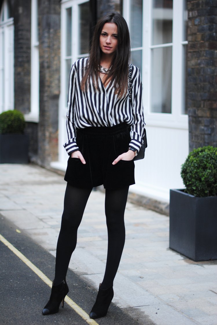 Колготки в сеточку с шортами