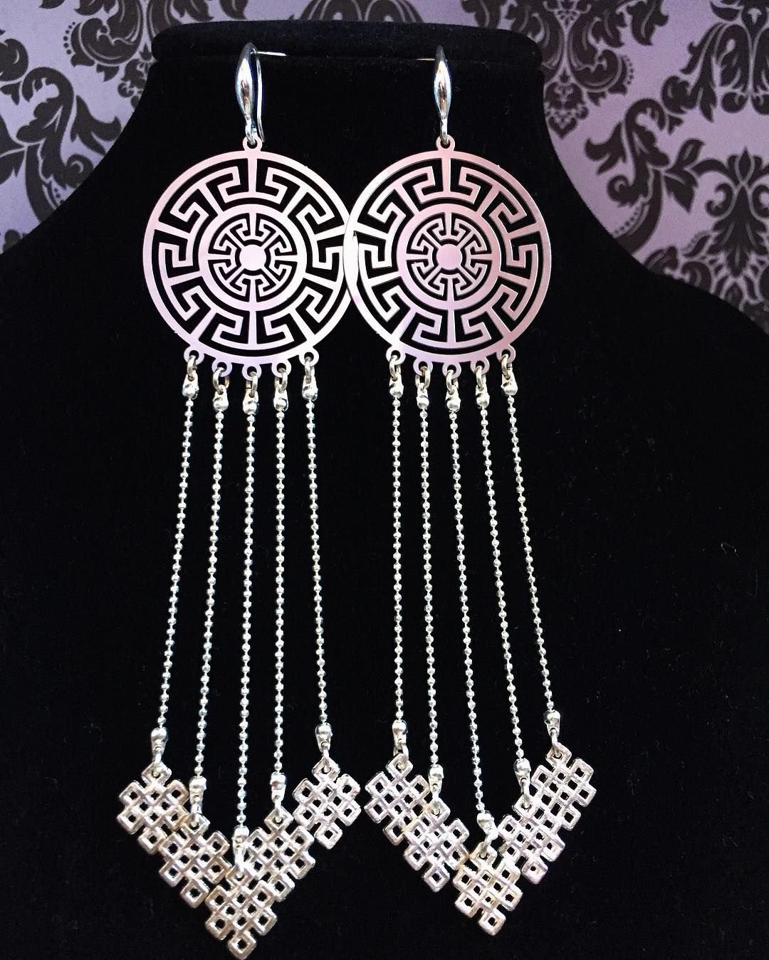 Украшения из бисера