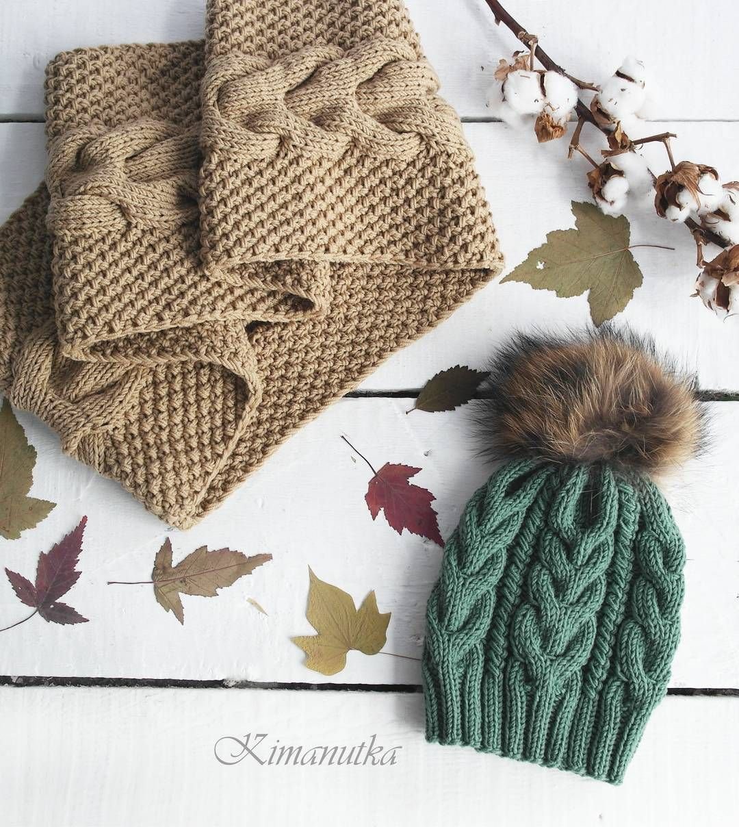 Вязаные вещи бордового цвета