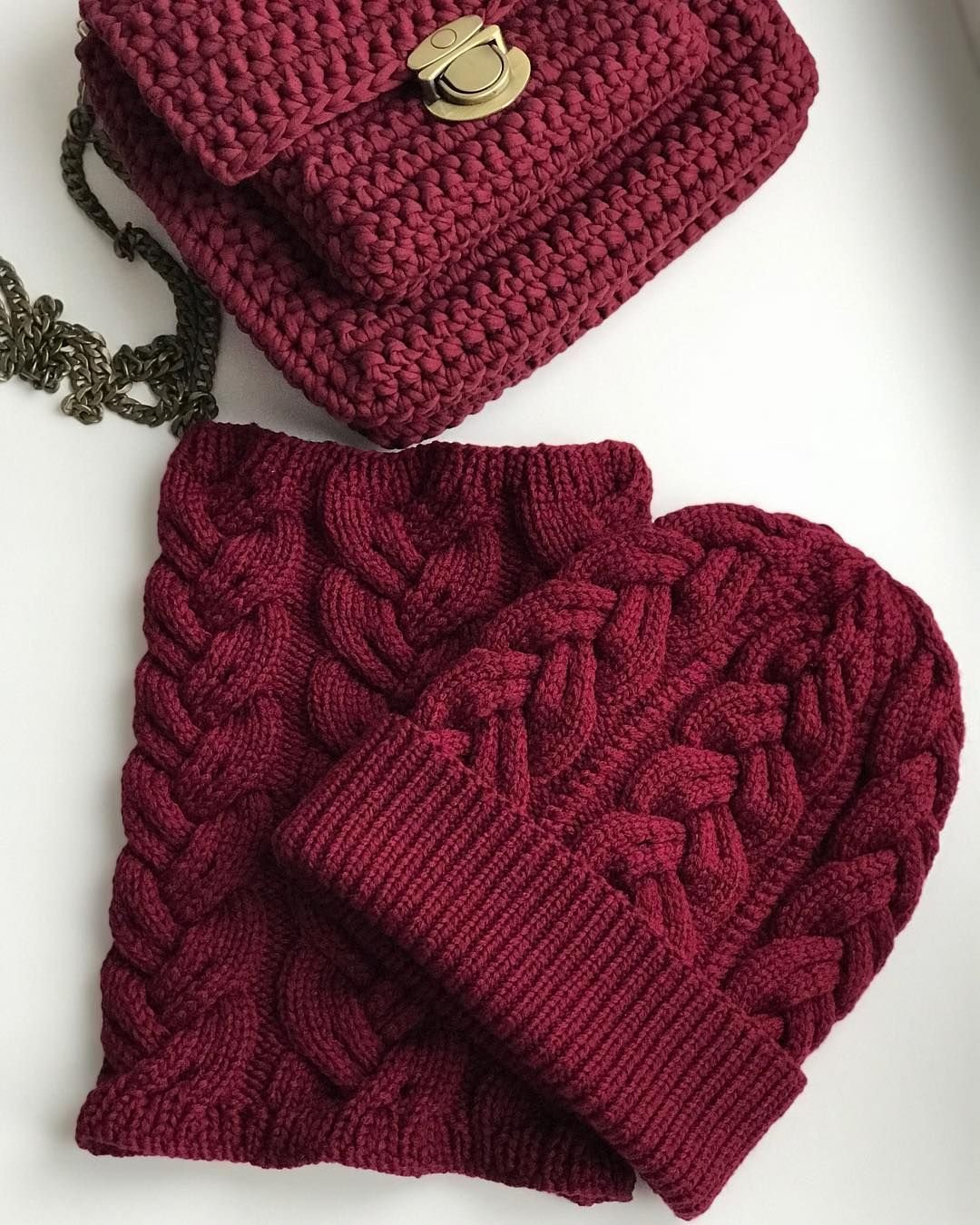 Красиво сфоткать вязаную шапку