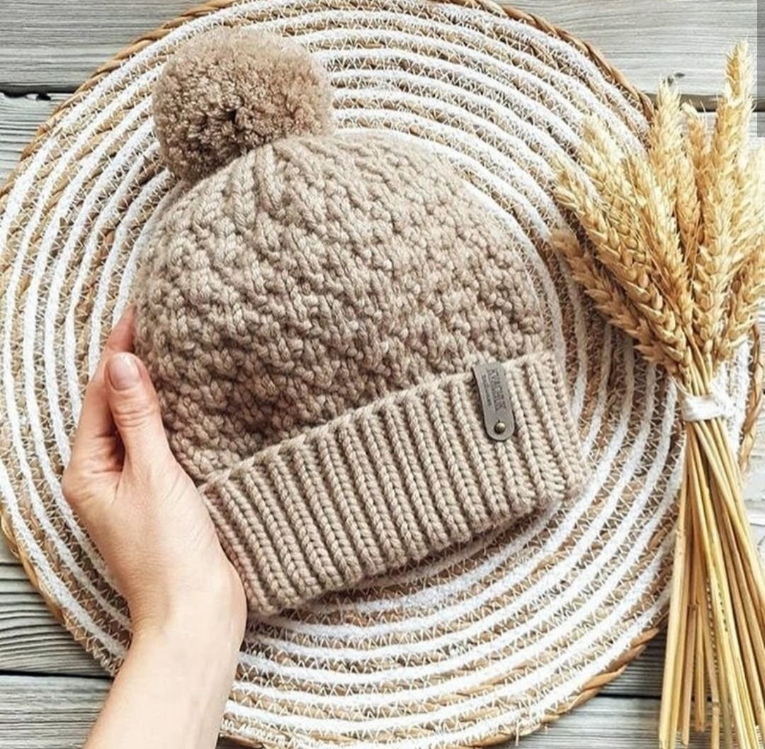 Шапка с варежками и шарфом для девочек