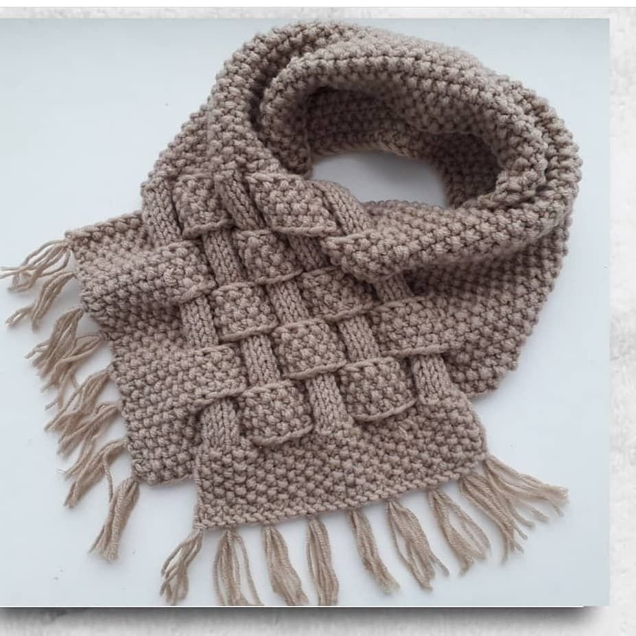 Вязаные корзины из шнура