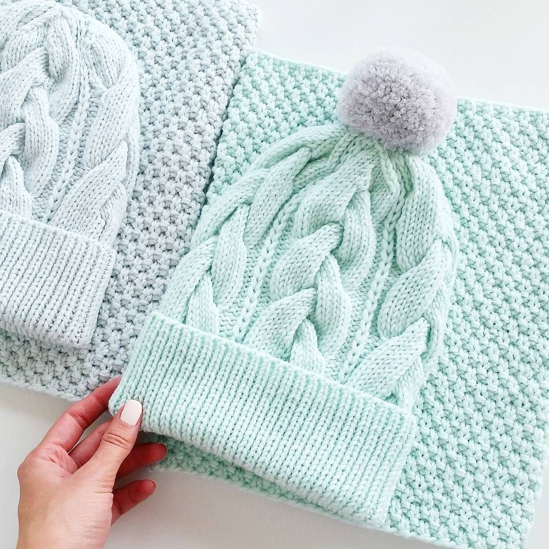 Шапка крючком из пышных столбиков