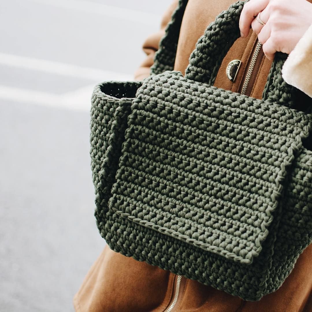 Дамские сумки спицами