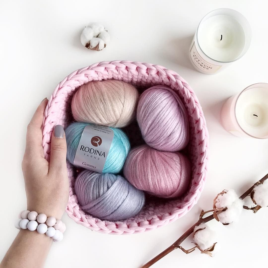 Повязка на голову вязаная