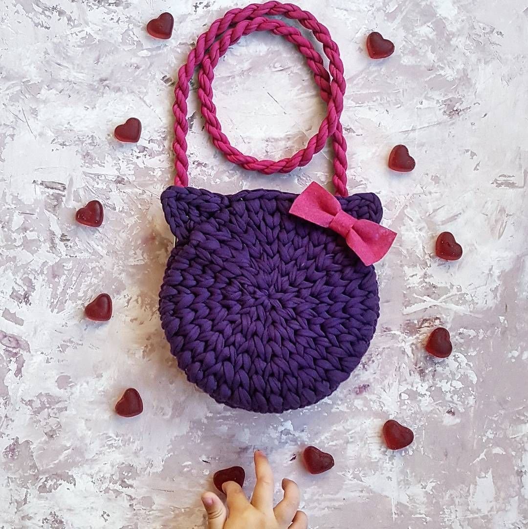 Джемпер узором малинки