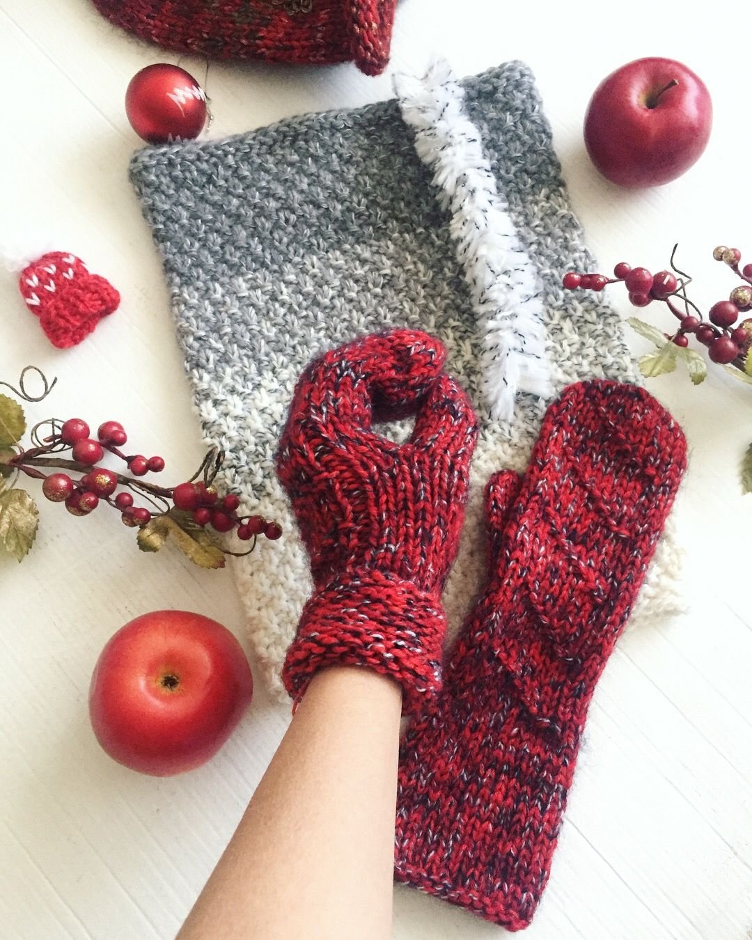 Вязаные аксессуары спицами