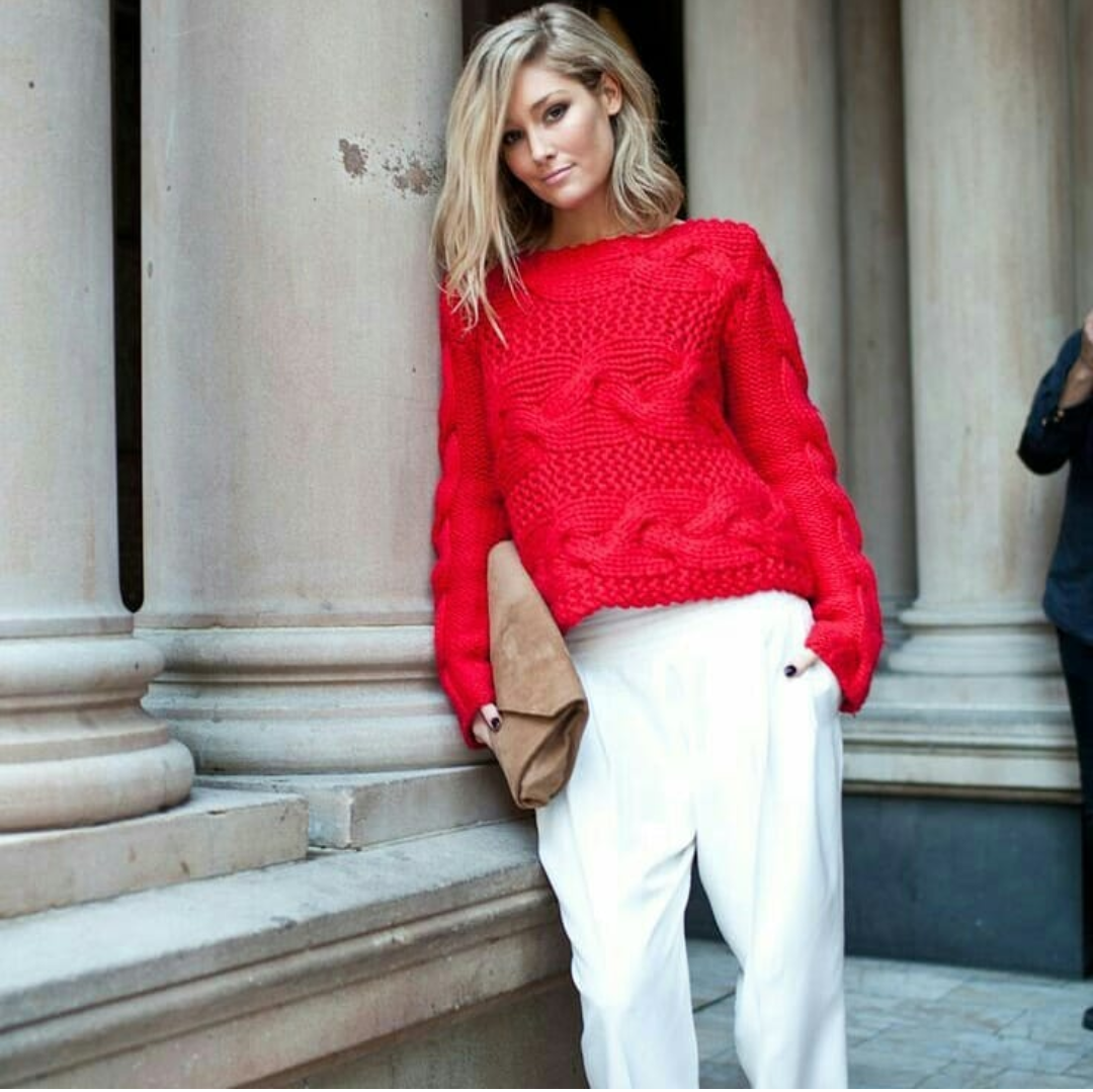 Красивые модные свитера женские