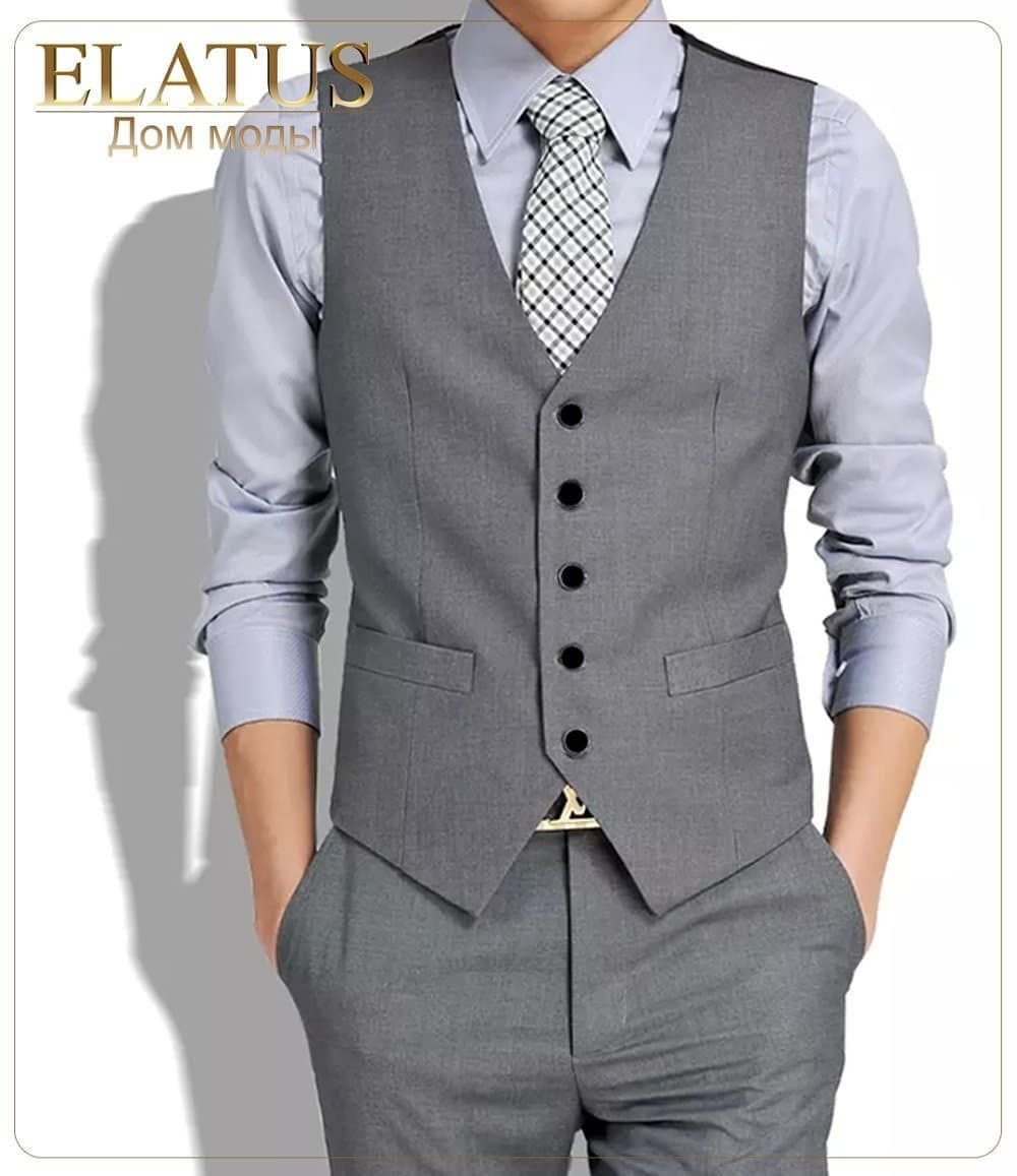 Классический костюм с жилеткой
