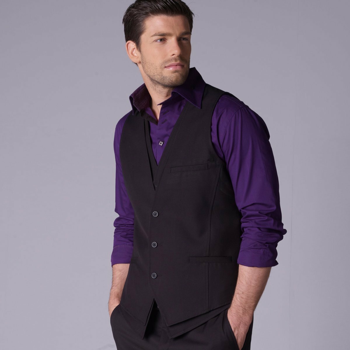 Фиолетовая рубашка с жилеткой