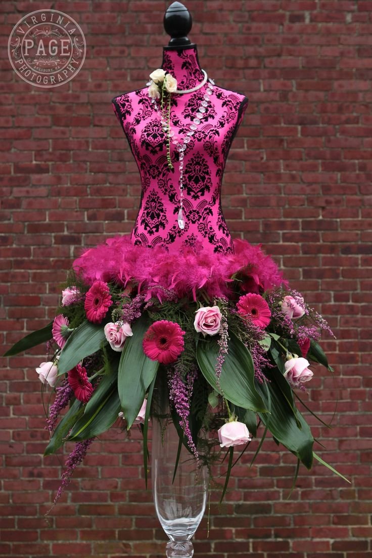 Платье из цветов