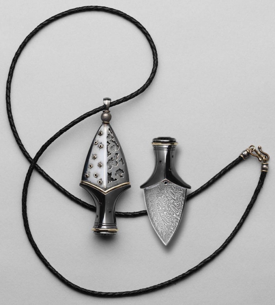 Кулон вархаммер 40000