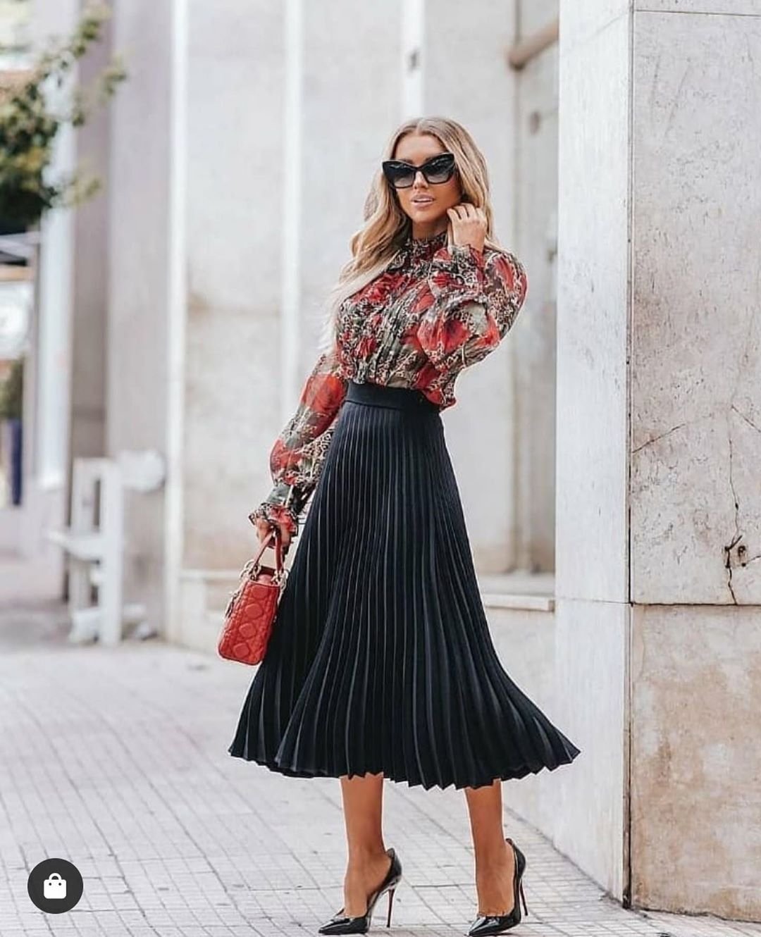 Длинные юбки и платья женщинам от 40 лет