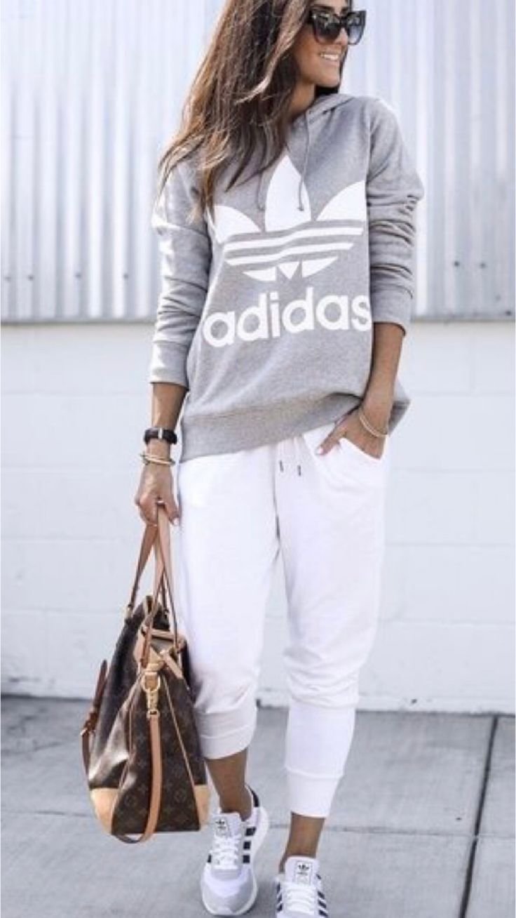 Велосипедки с длинной футболкой