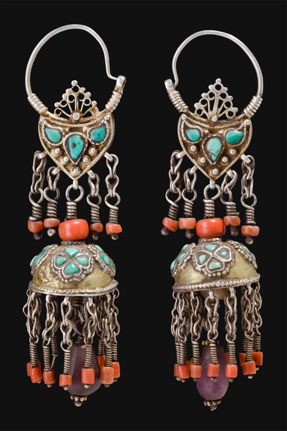 Золотошвейное искусство адыгов