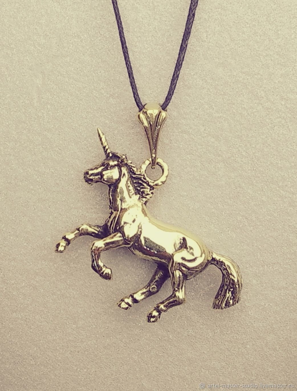 Серебряная подвеска «лошади»