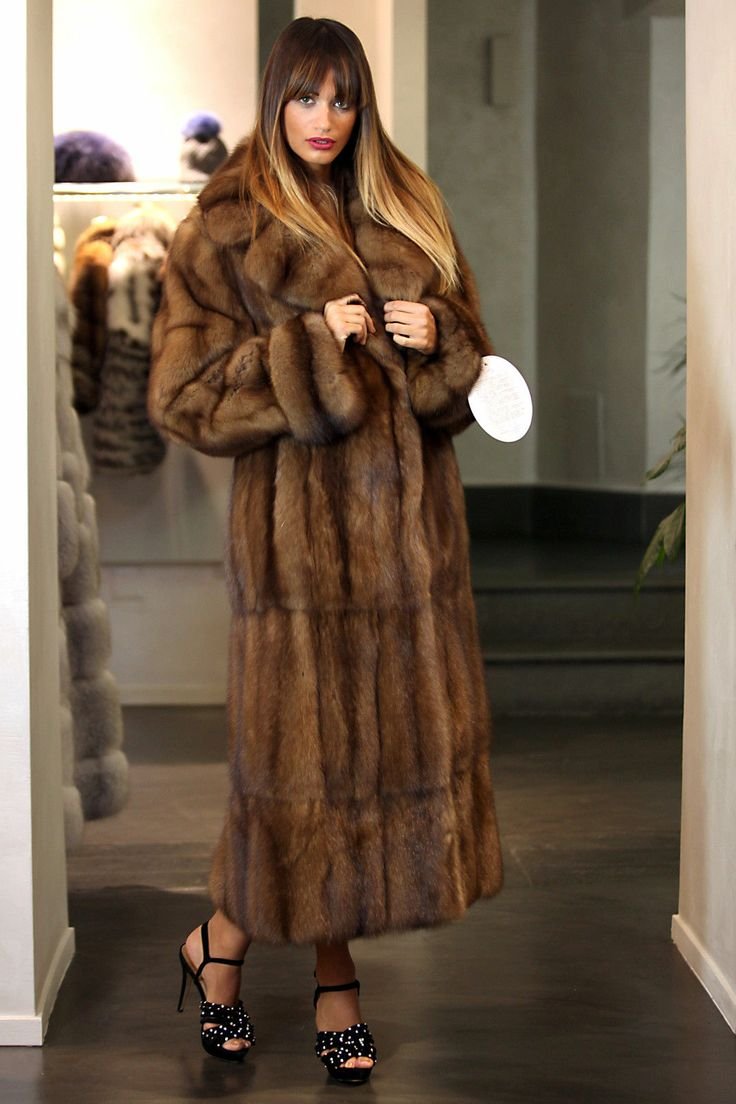 Стильные шубы из норки