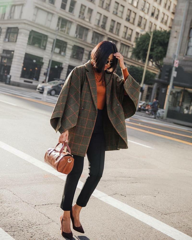 Бежевая куртка оверсайз