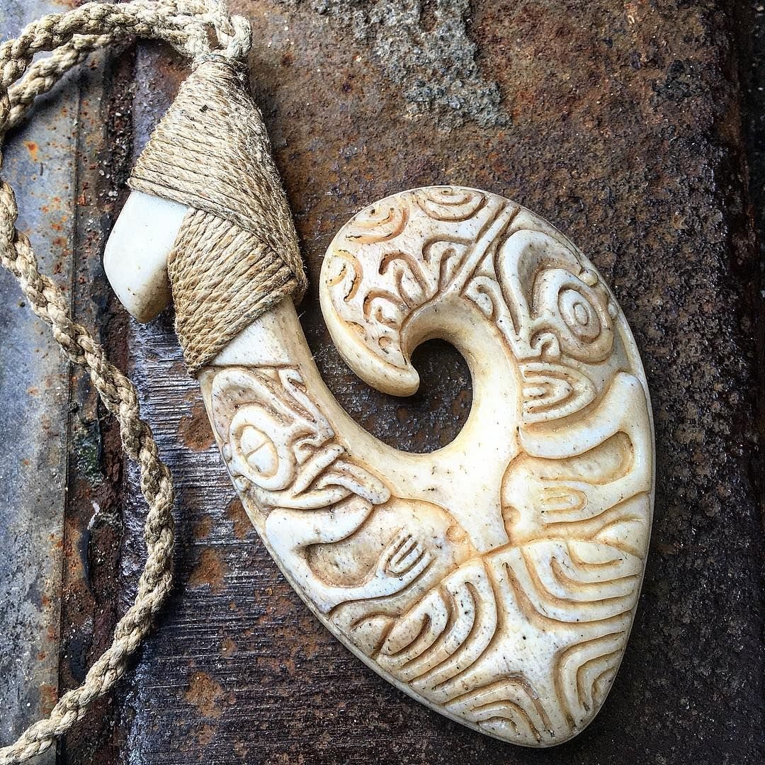 Якутские кулоны из кости