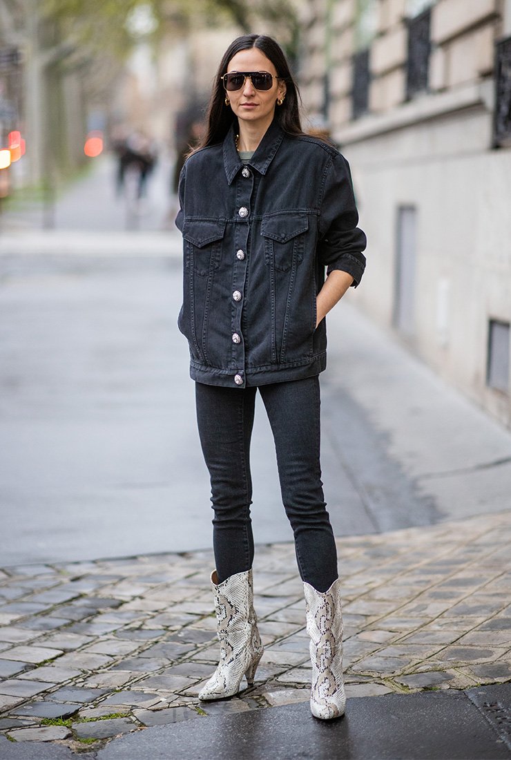 Мужская косуха на девушке